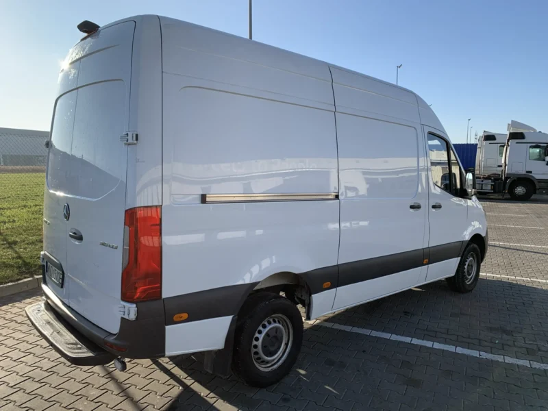 Mercedes-Benz Sprinter L2H2 — zdjęcie 6