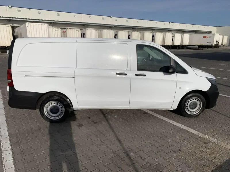 Mercedes-Benz Vito Long L2H1 z niskim dachem, widok z boku